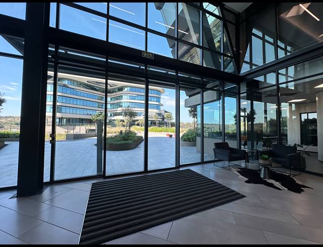 167M² OFFICE TO LET IN DORINGKLOOF